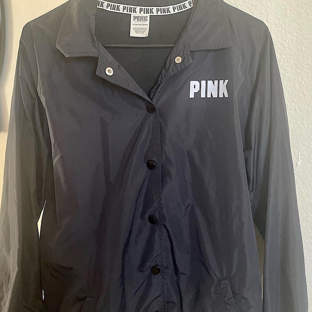 PINK Victoria’s Secret Windbreaker black - NEW W/O tags!!!!